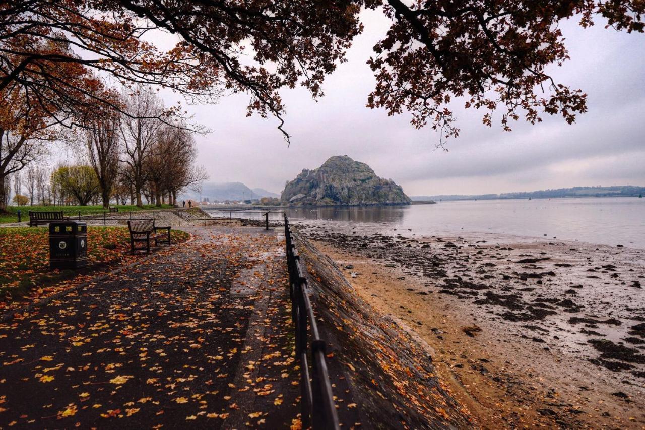 Meadow Apartment Dumbarton Exteriör bild